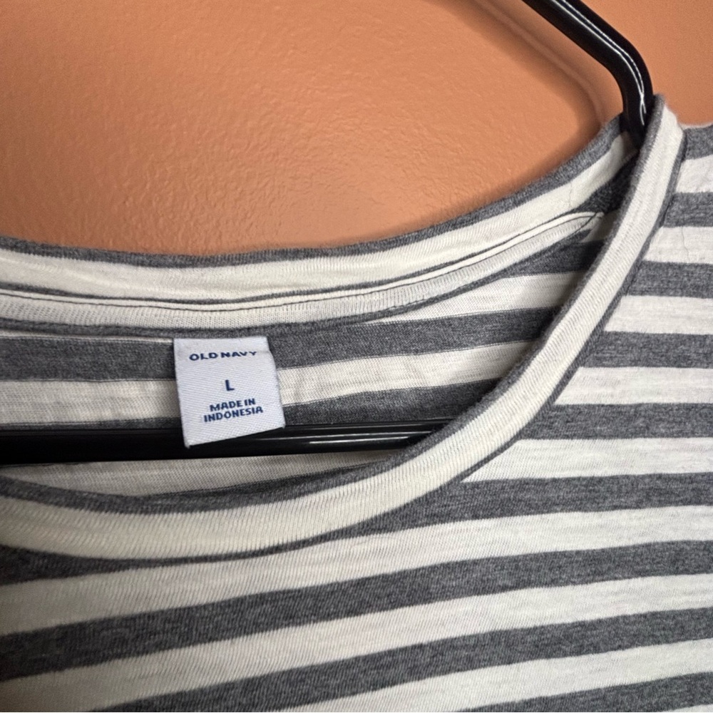 Old Navy Striped Gray and White Dress - Picture 3 of 4